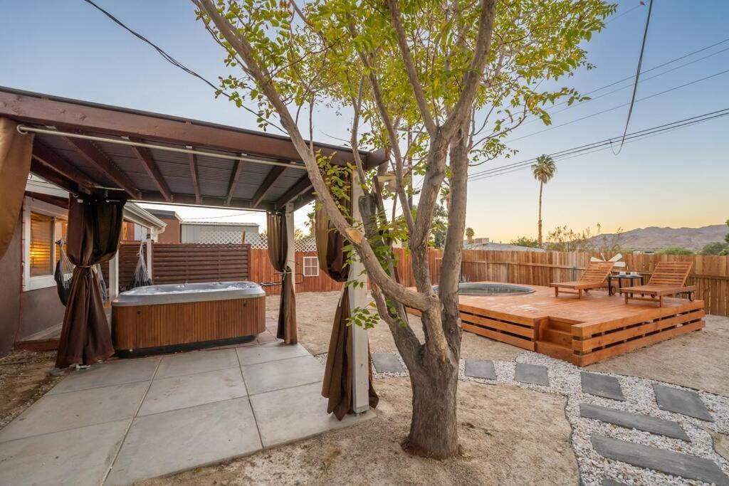 Palm Vista Retreat *Hot Tub/Cowboy Pool/Hammocks* Βίλα Joshua Tree Εξωτερικό φωτογραφία