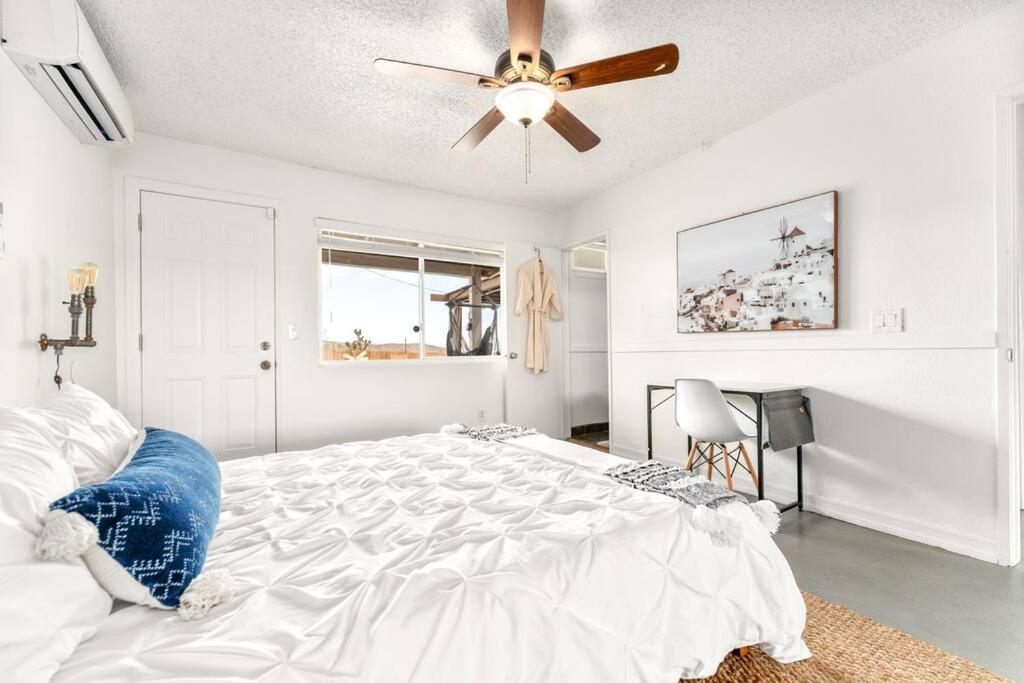 Palm Vista Retreat *Hot Tub/Cowboy Pool/Hammocks* Βίλα Joshua Tree Εξωτερικό φωτογραφία