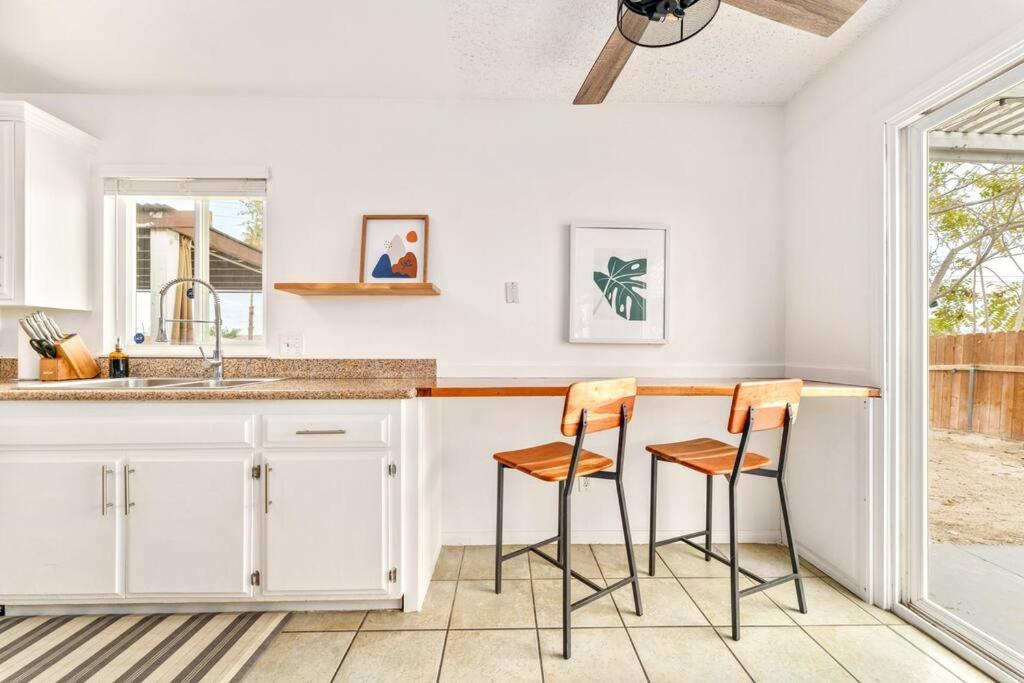 Palm Vista Retreat *Hot Tub/Cowboy Pool/Hammocks* Βίλα Joshua Tree Εξωτερικό φωτογραφία