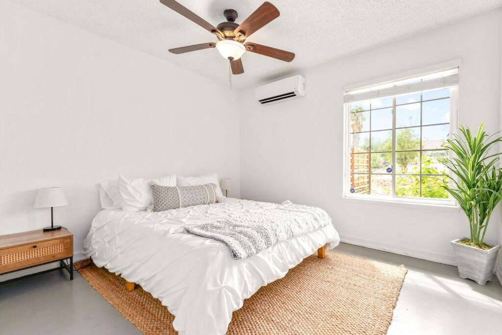 Palm Vista Retreat *Hot Tub/Cowboy Pool/Hammocks* Βίλα Joshua Tree Εξωτερικό φωτογραφία